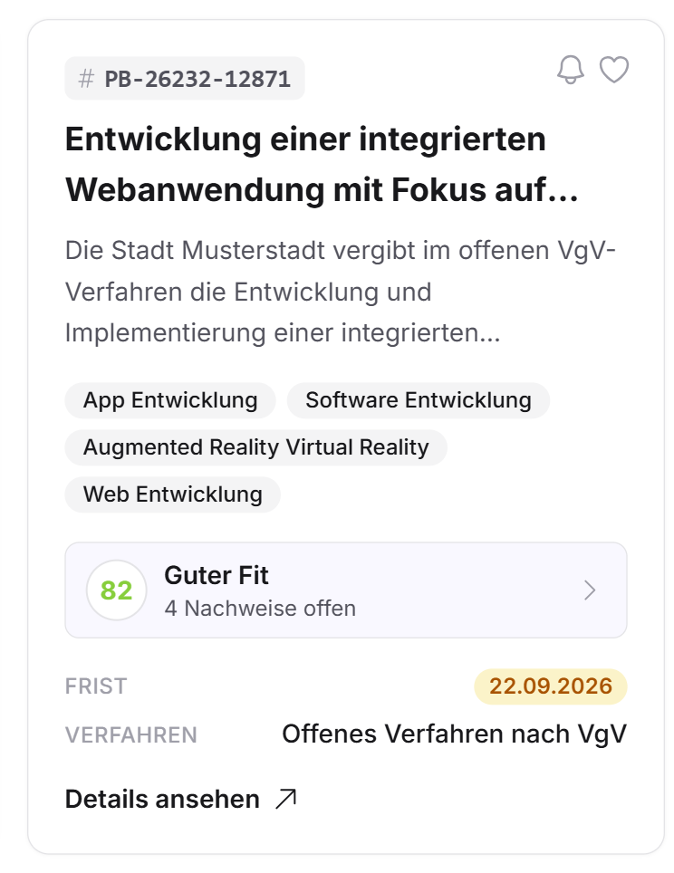Eine einzelne Kachel mit Nummer, Titel, Leistungen, Fit-Kachel, Frist und Verfahren